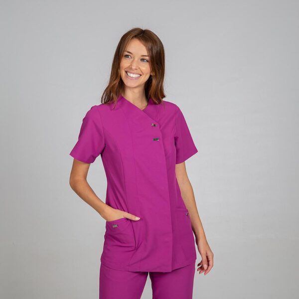 BLUSA MUJER ELENA GARYS: diseño cómodo y profesional para sanitarios