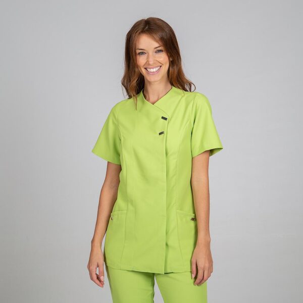 BLUSA MUJER ELENA GARYS: diseño cómodo y profesional para sanitarios